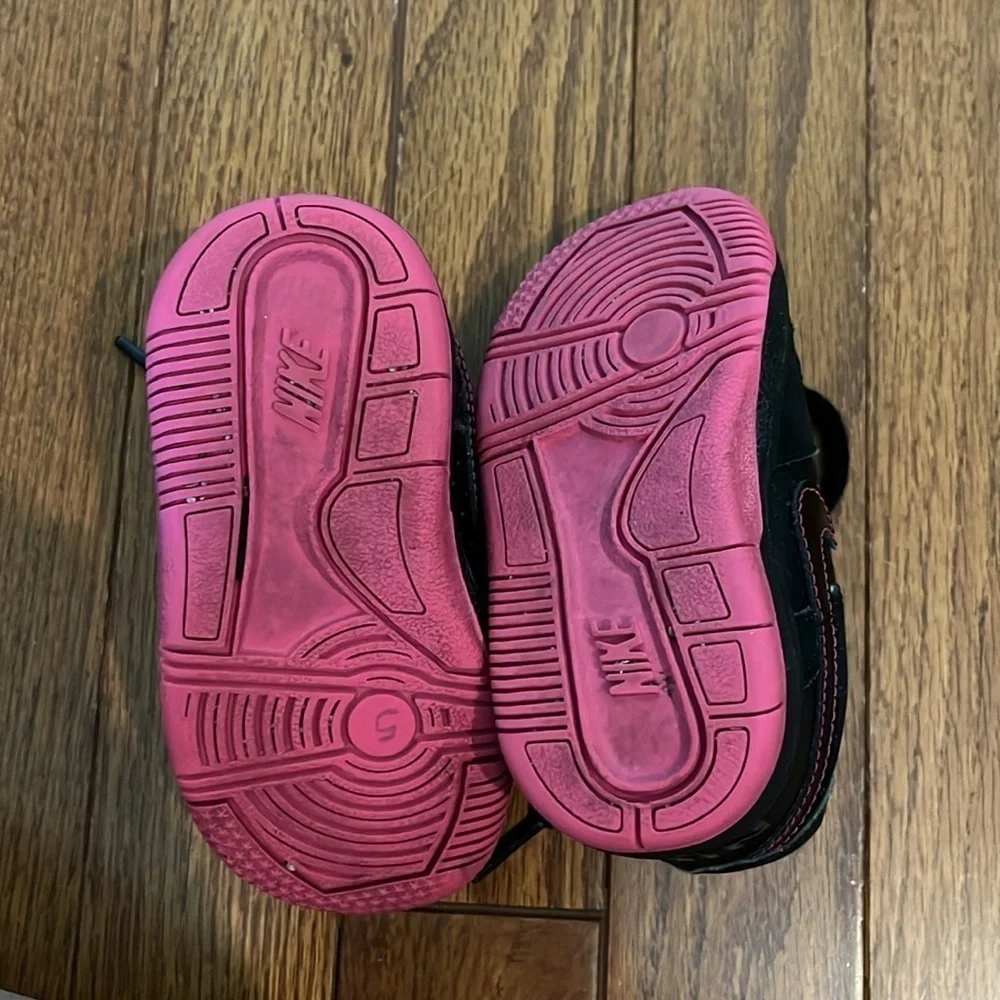 Nike | Toddler Black‎ & Pink Sneakers Lace Ups Athletic Size 5C